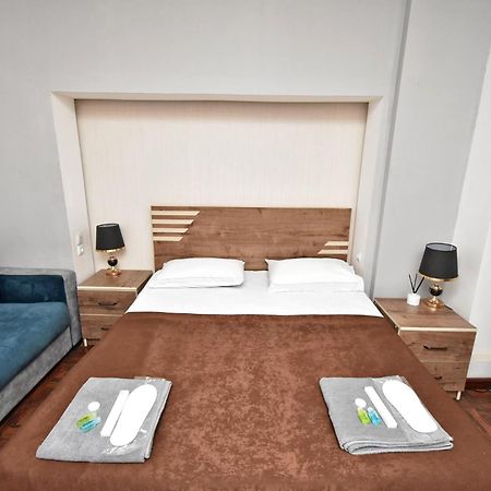 A&S Hotel Jereván Kültér fotó