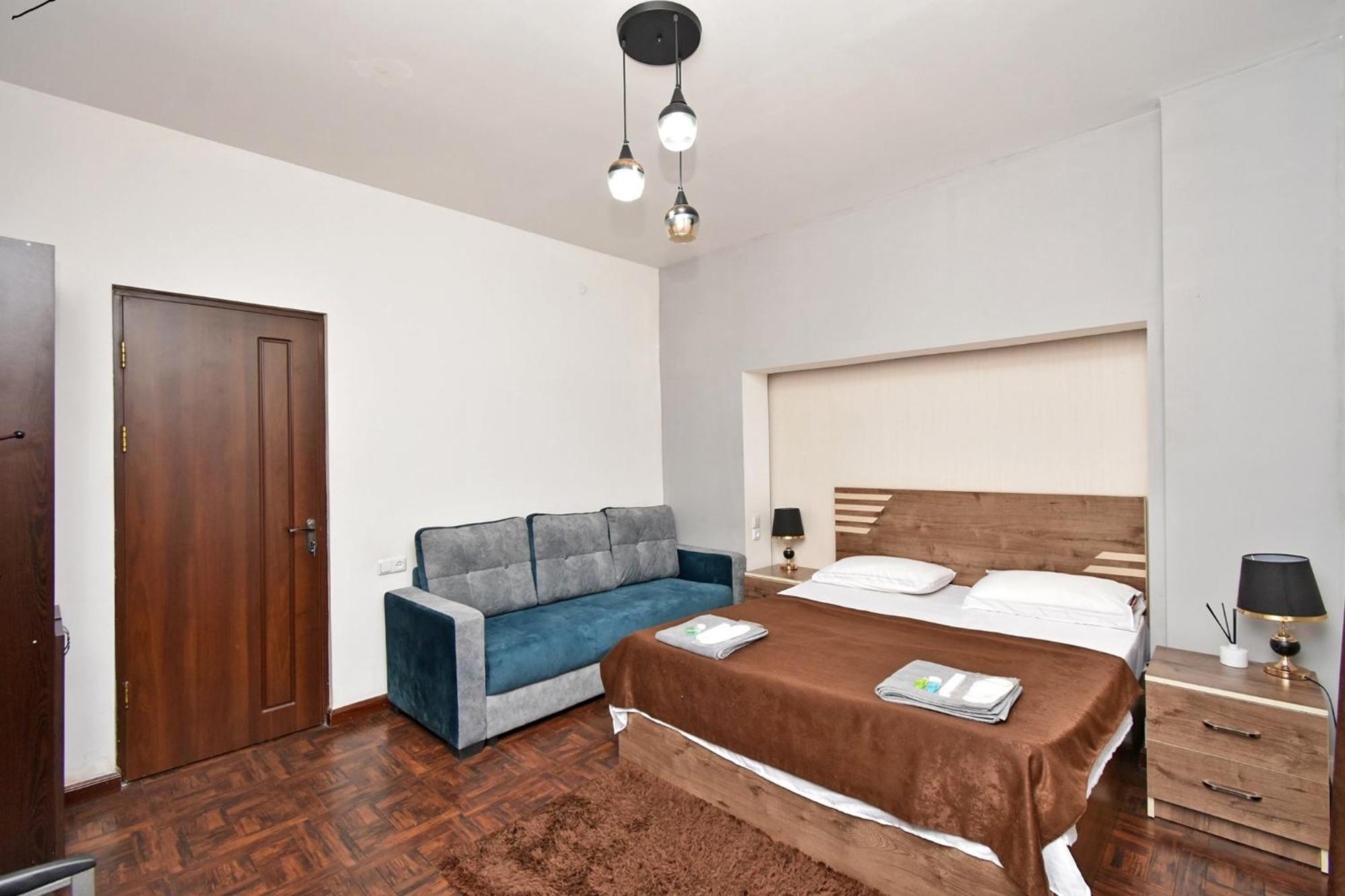 A&S Hotel Jereván Kültér fotó
